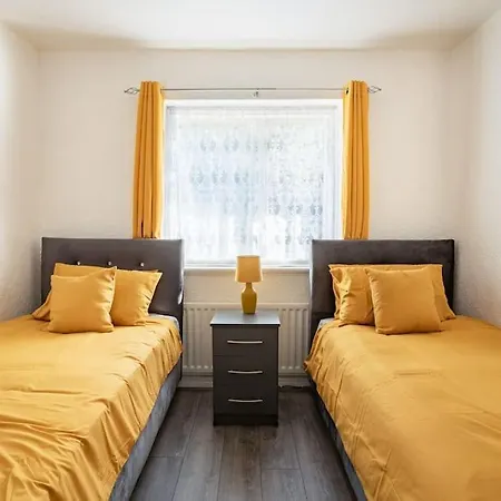 Cosy House #lea Hall Train Station #bhx #nec #nia Semesterbostad *